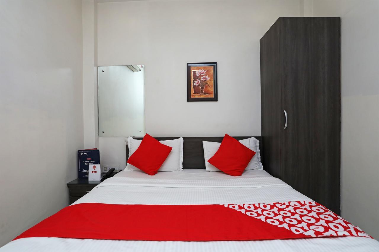 Oyo Tagore Park Em Bypass Hotel 3*