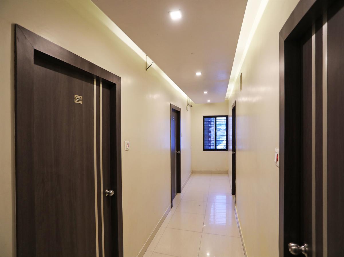 Hotel Oyo Tagore Park Em Bypass Kolkata